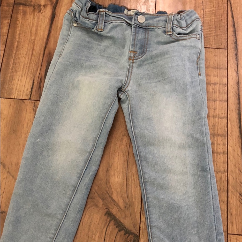 Jessica Simpson distressed toddler jeans 4t
